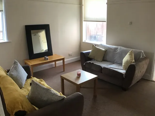 Rolleston Drive, Nottingham, NG7, photo 2