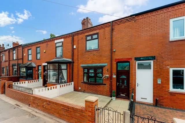 Lily Lane, Bamfurlong, Wigan, Wigan, WN2 5JS, photo 1