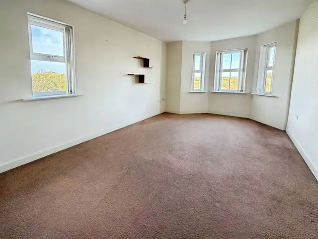 Garden Vale, Leigh, WN7, photo 3