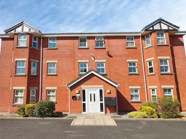 Garden Vale, Leigh, WN7, photo 2