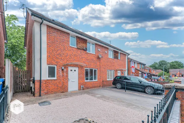Blackleach Drive, Worsley, Manchester, M28 3GP, photo 1