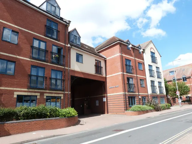 Magdala Court, Worcester, photo 1
