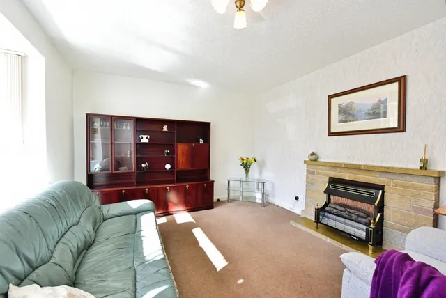 Masefield Road, Sheffield, S13, photo 2