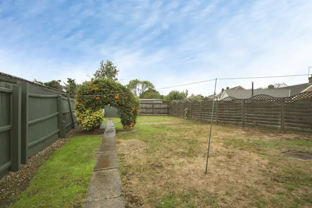 Photo 2 — Lancaster Close, Chedburgh, BURY ST. EDMUNDS