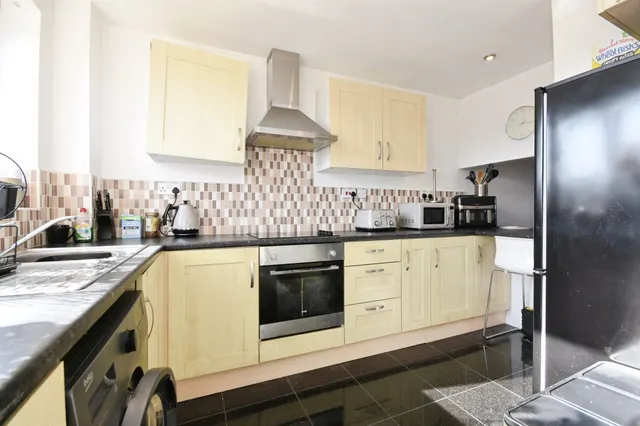 Waveney Drive, Chelmsford, CM1, photo 2