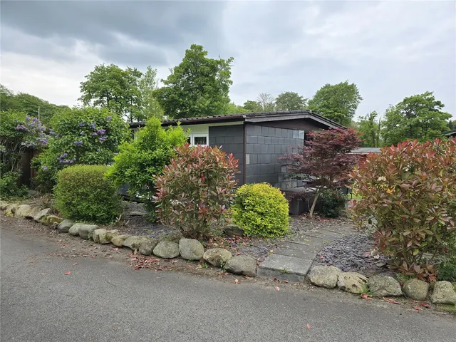 Caeathro, Caernarfon, LL55, photo 1