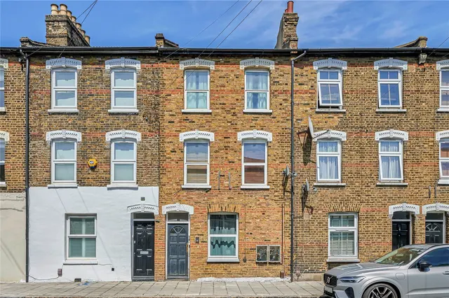 Lendal Terrace, London, SW4, photo 1