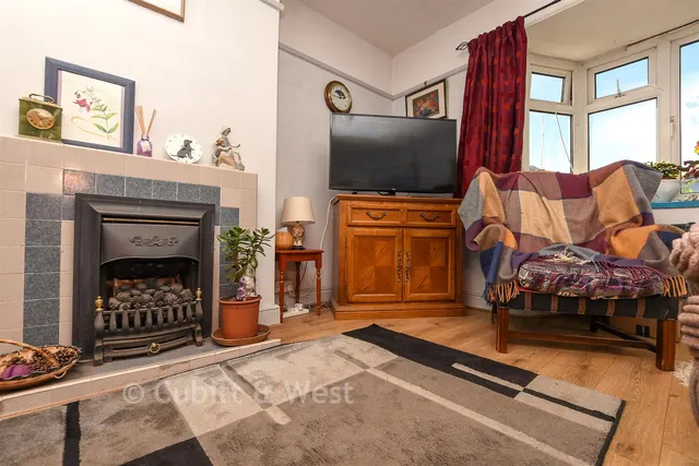 Colesmead Road, Redhill, RH1, photo 3