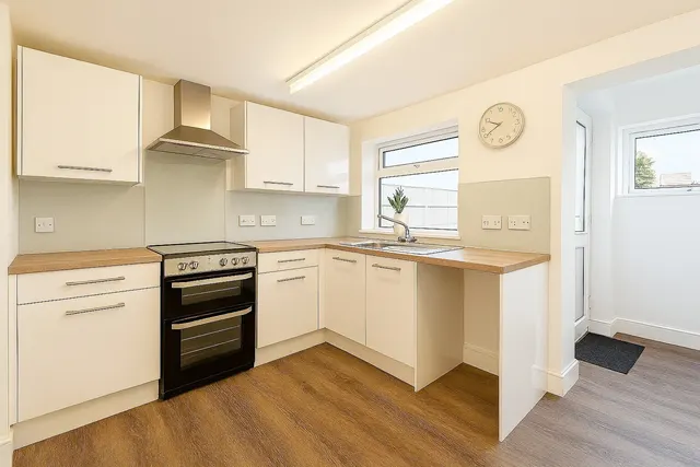 Henville Road, Bournemouth, BH8, photo 3