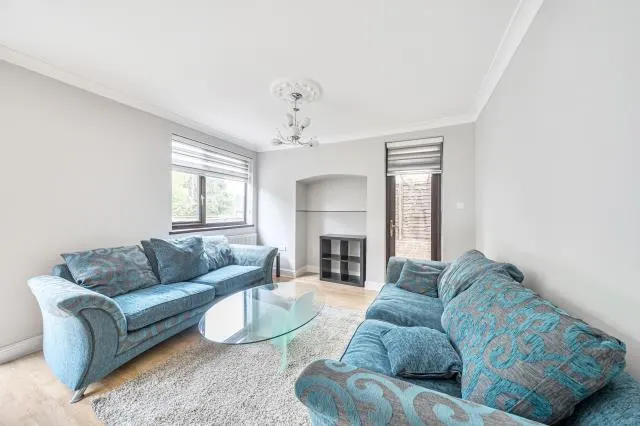 Sussex Ring, London, N12, photo 2