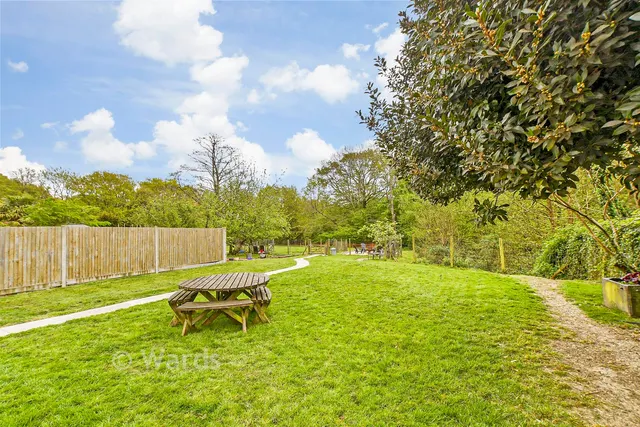 Ghyllside Road, Northiam, TN31, photo 3