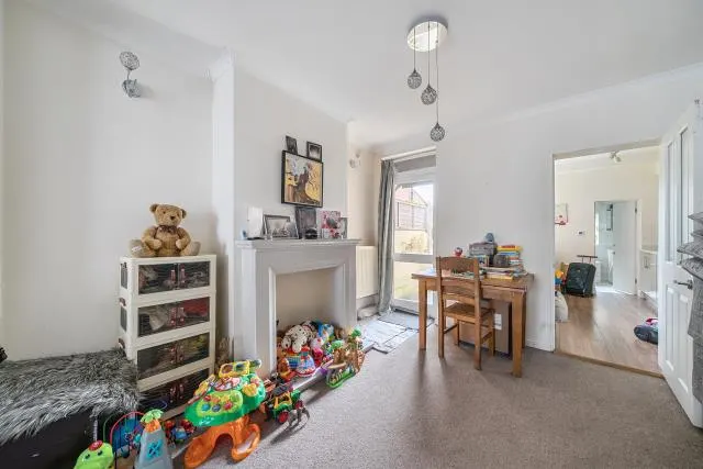 Lawrence Road, Tilehurst, RG30, photo 3