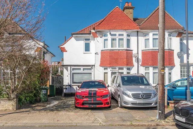 50 Risingholme Road, Harrow, photo 1