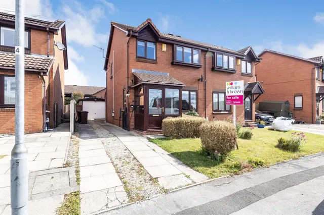 Brockadale Avenue, Pontefract, photo 1