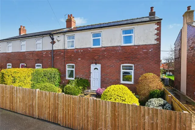 Garden House Lane, Tingley, WF3, photo 1