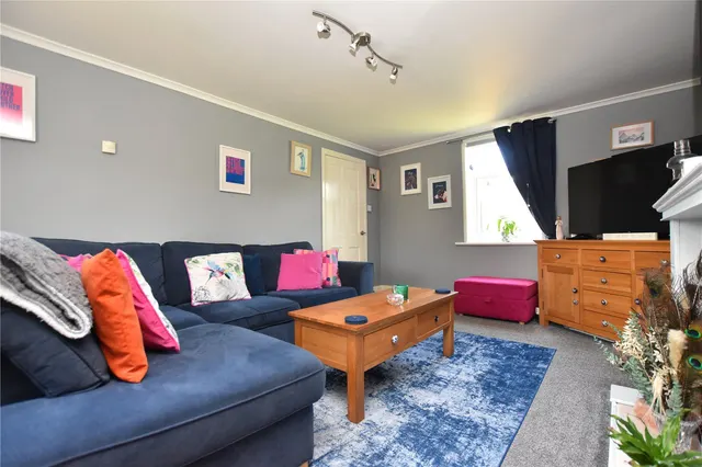 Garden House Lane, Tingley, WF3, photo 3