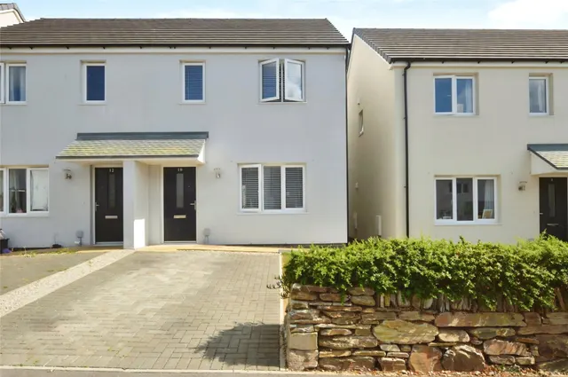 Cricket Field Crescent, Hayle, TR27