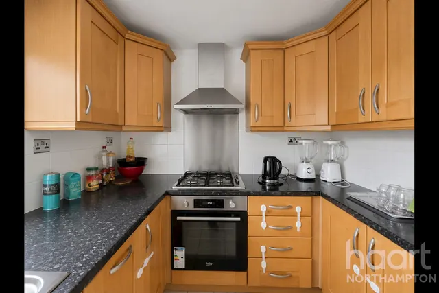 Swale Drive, Northampton, NN5, photo 3