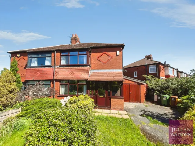 Marland Crescent, Reddish, SK5, photo 1