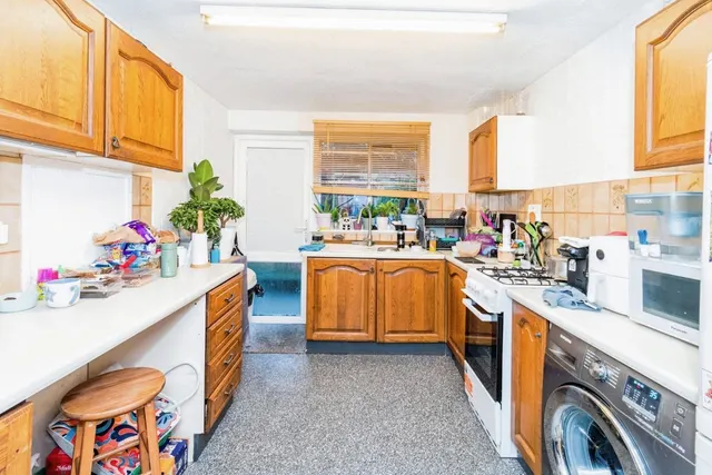 Melville Close, Lordswood, SO16, photo 2