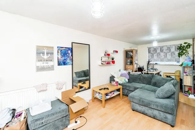 Melville Close, Lordswood, SO16, photo 3