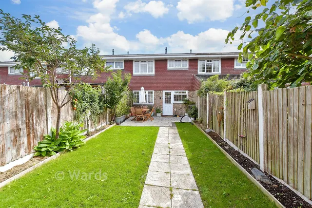 Colemans Close, Lydd, TN29, photo 2