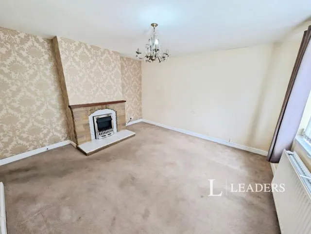 Newlands Drive, Forest Town, NG19, photo 3