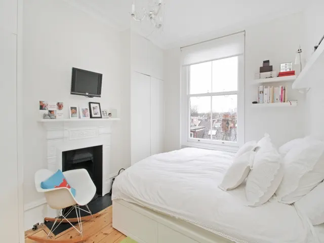 Fauconberg Road, London, W4, photo 3
