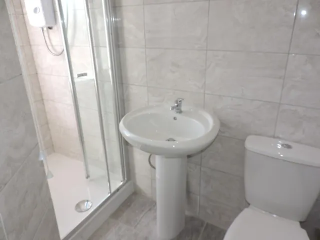Main Street, Bulwell, NG6, photo 3