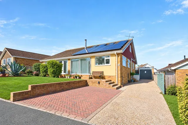 Verwood Drive, Ryde, PO33, photo 1
