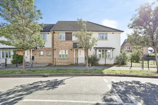 Hogsden Leys, St Neots, photo 1