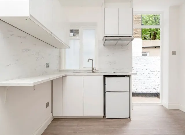 Castletown Road, West Kensington, W14, photo 3