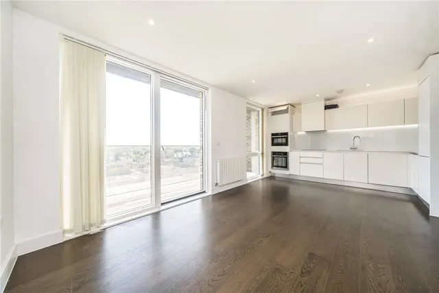 Handley Drive, London, SE3, photo 2