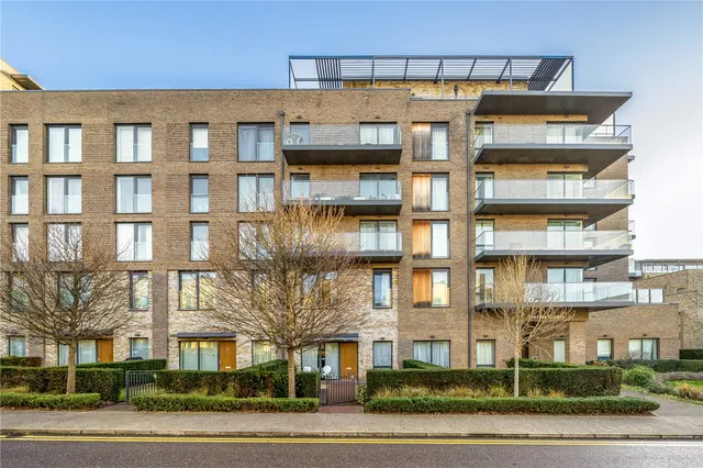 Handley Drive, London, SE3, photo 1