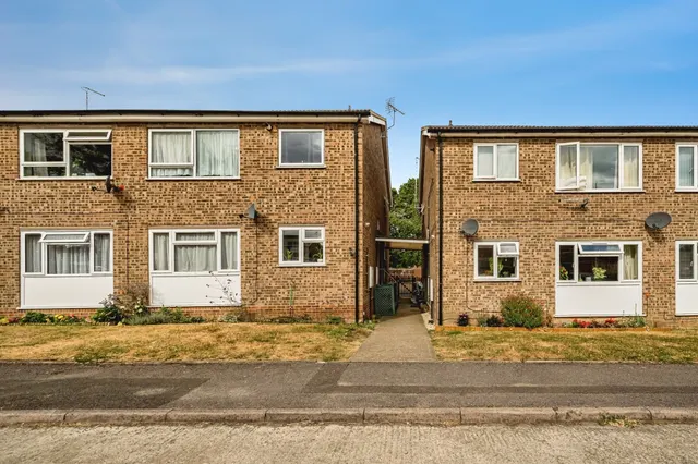 Parliament Road, Thame, photo 1