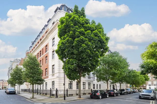 Flat 3, 2 Mansfield Street, London, photo 1