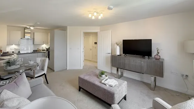 Crescent Place, Warminster, BA12, photo 3