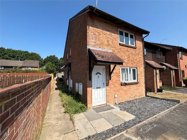 Wellers Close, West Totton, SO40, photo 3