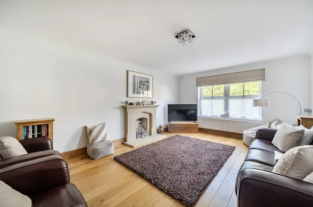 Attwood Drive, Arborfield, RG2, photo 3