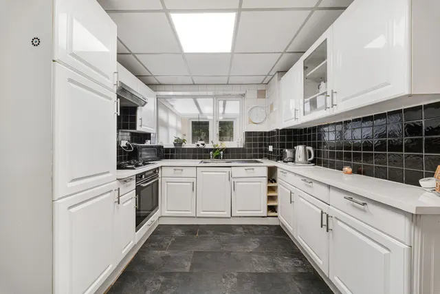 Photo 3 — Oakfield Drive, Widnes, Widnes, WA8 8RG