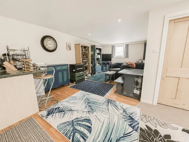 Photo 3 — Marina, St. Leonards-On-Sea, East Sussex, TN38 0BJ