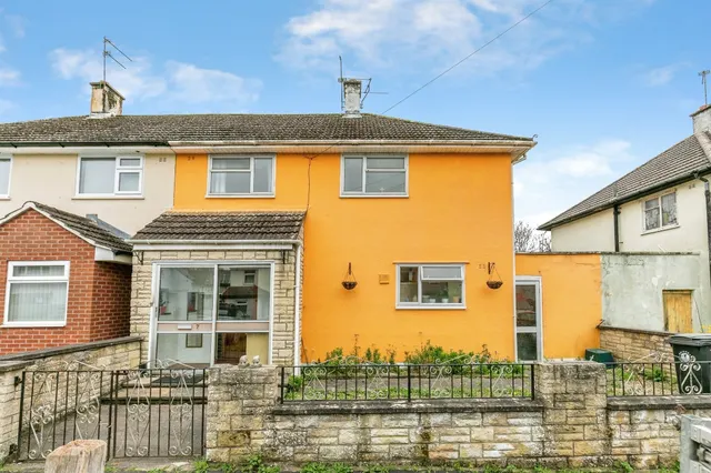Vaughan Close, Bristol, photo 1