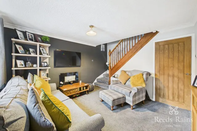 Photo 3 — Crayford Drive, Crofton, Wakefield, WF4