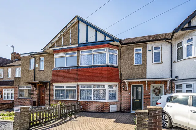 Dulverton Road, Ruislip, HA4, photo 1