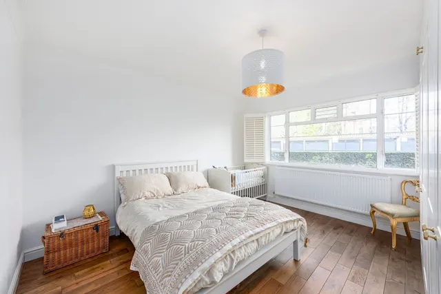 St. Leonards Road, London, SW14, photo 3