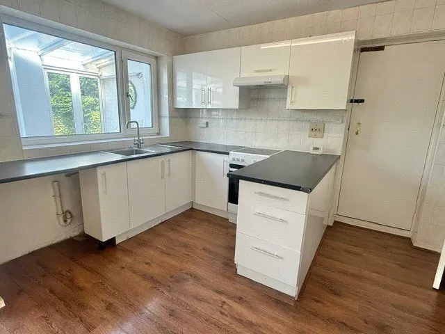 Photo 3 — Maidstone Drive, Wollaton, Nottingham, NG8