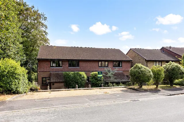 Warren Drive, Lewes, BN7 1HD, photo 1