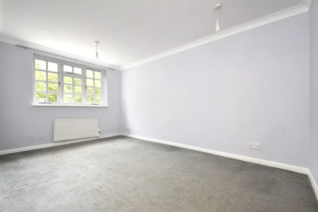 Hanson Close, Beckenham, photo 2