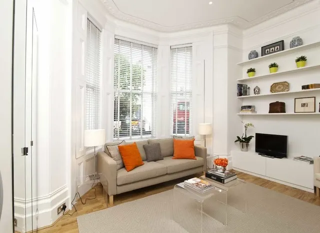 Photo 2 — Ladbroke Grove, Notting Hill, W11