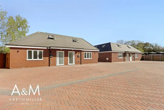 Photo 2 — Heath Park Road, Romford, Essex, RM25UB